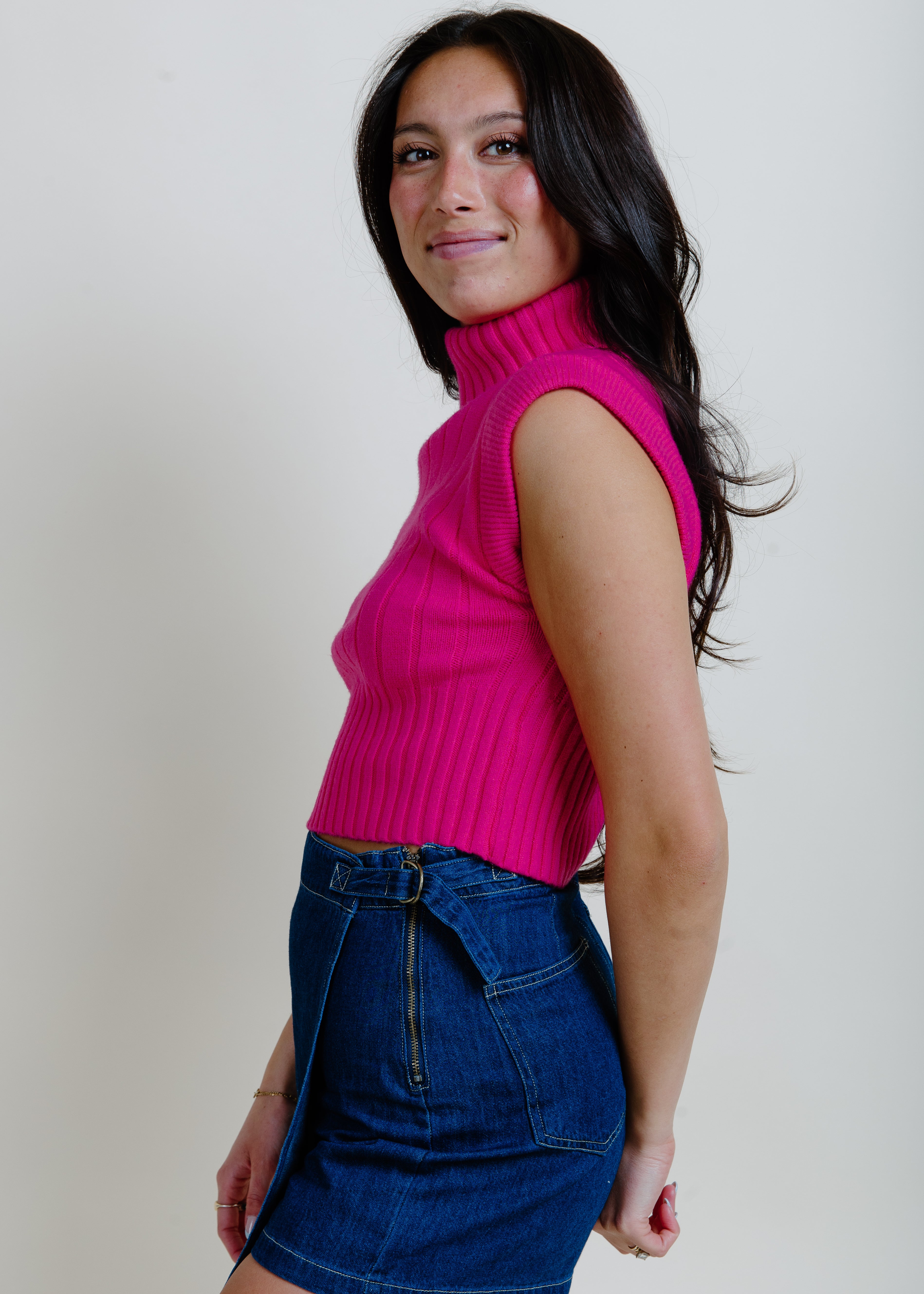 Lorianne Sleeveless Sweater Top - Fuchsia