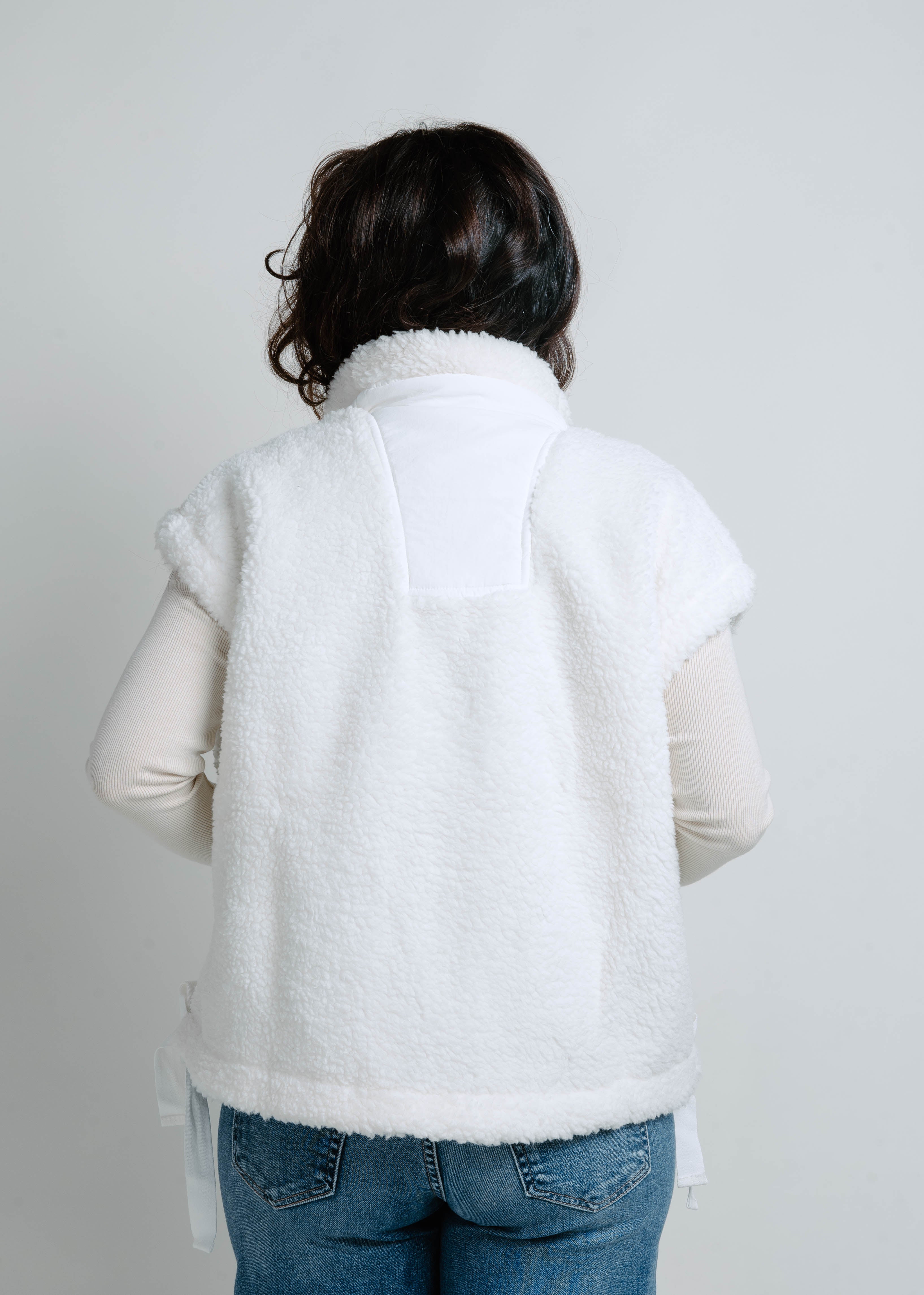Ellie Sherpa Vest - White