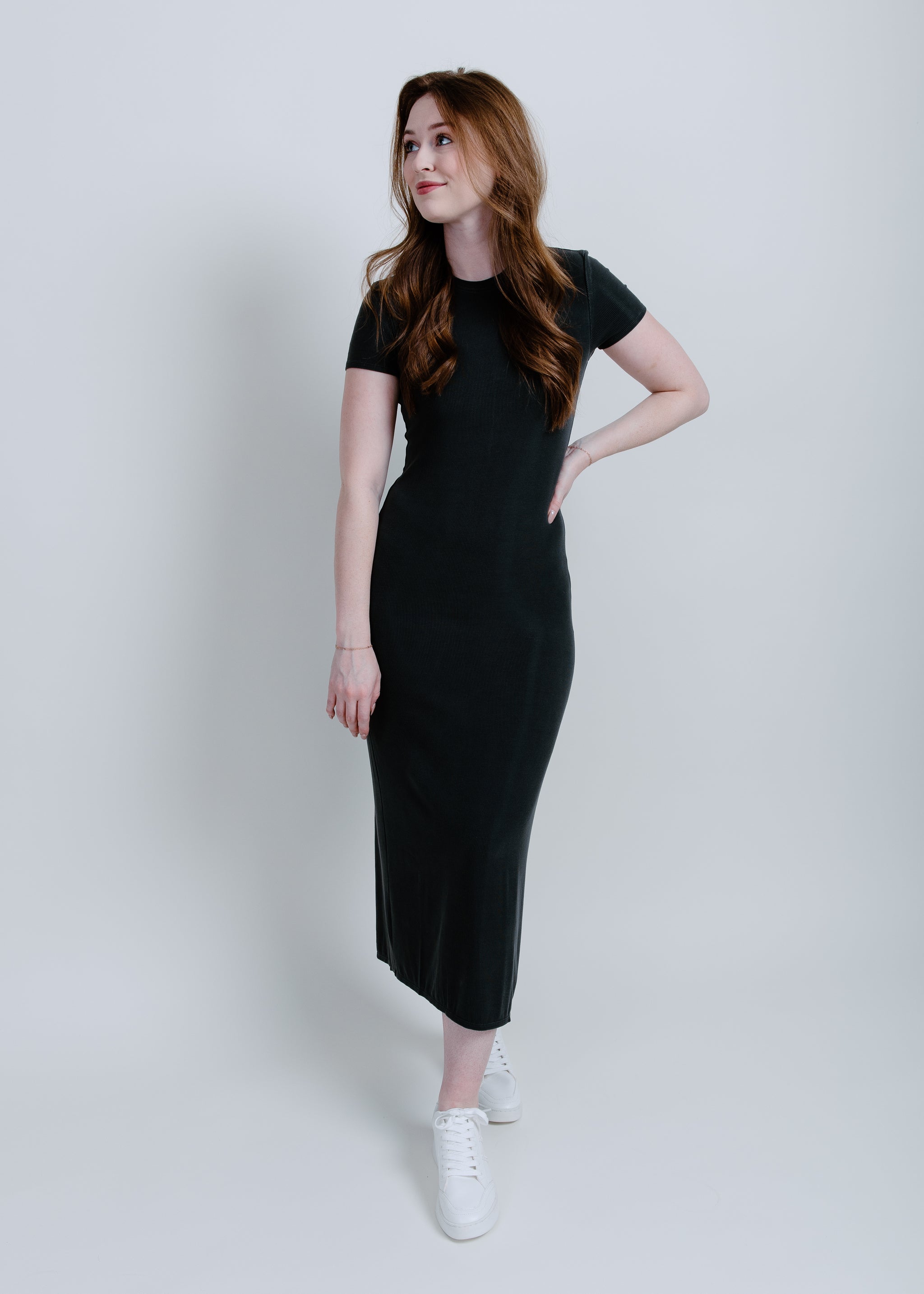 It's Easy Short Sleeve Midi Dress