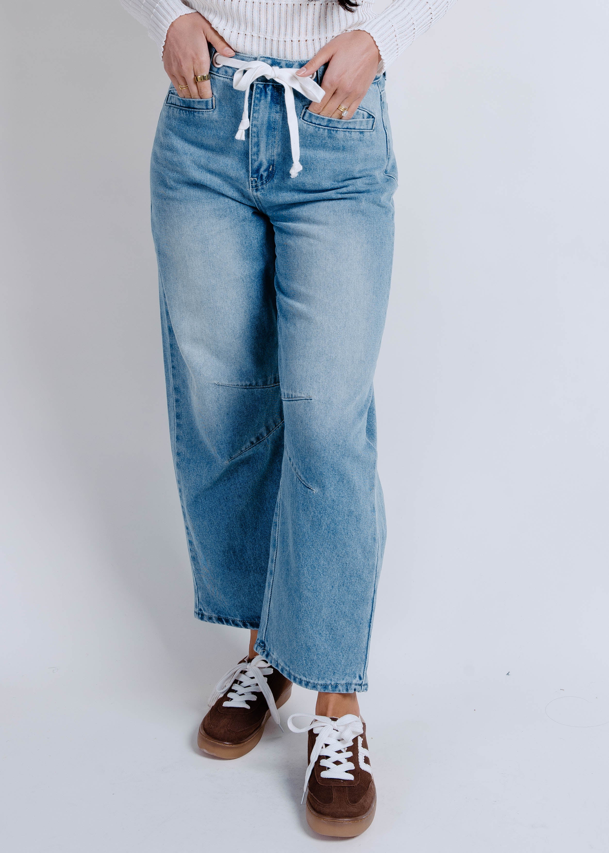 Nikki Barrel Jeans