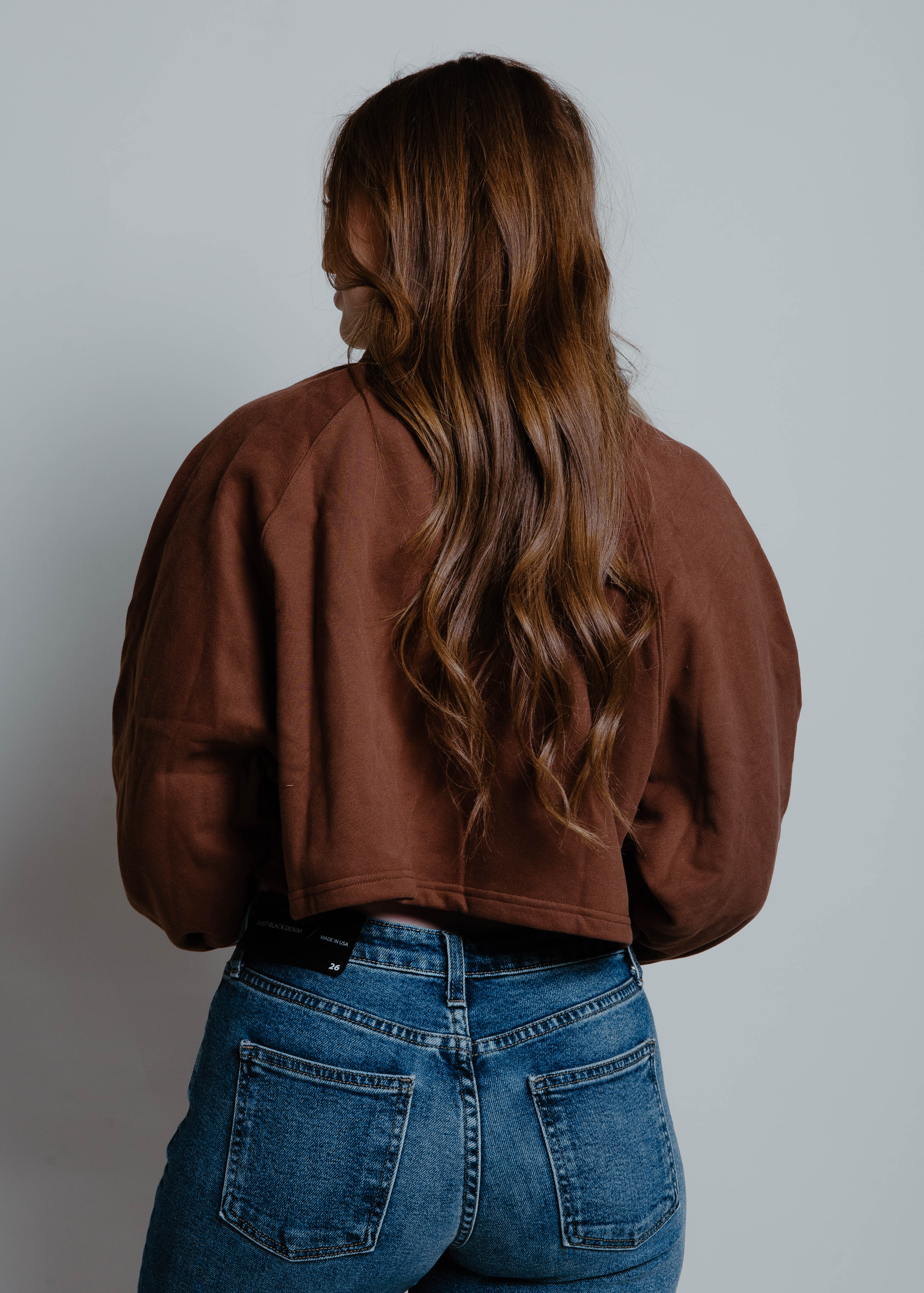 The Remi Cropped Pullover - Chocolate