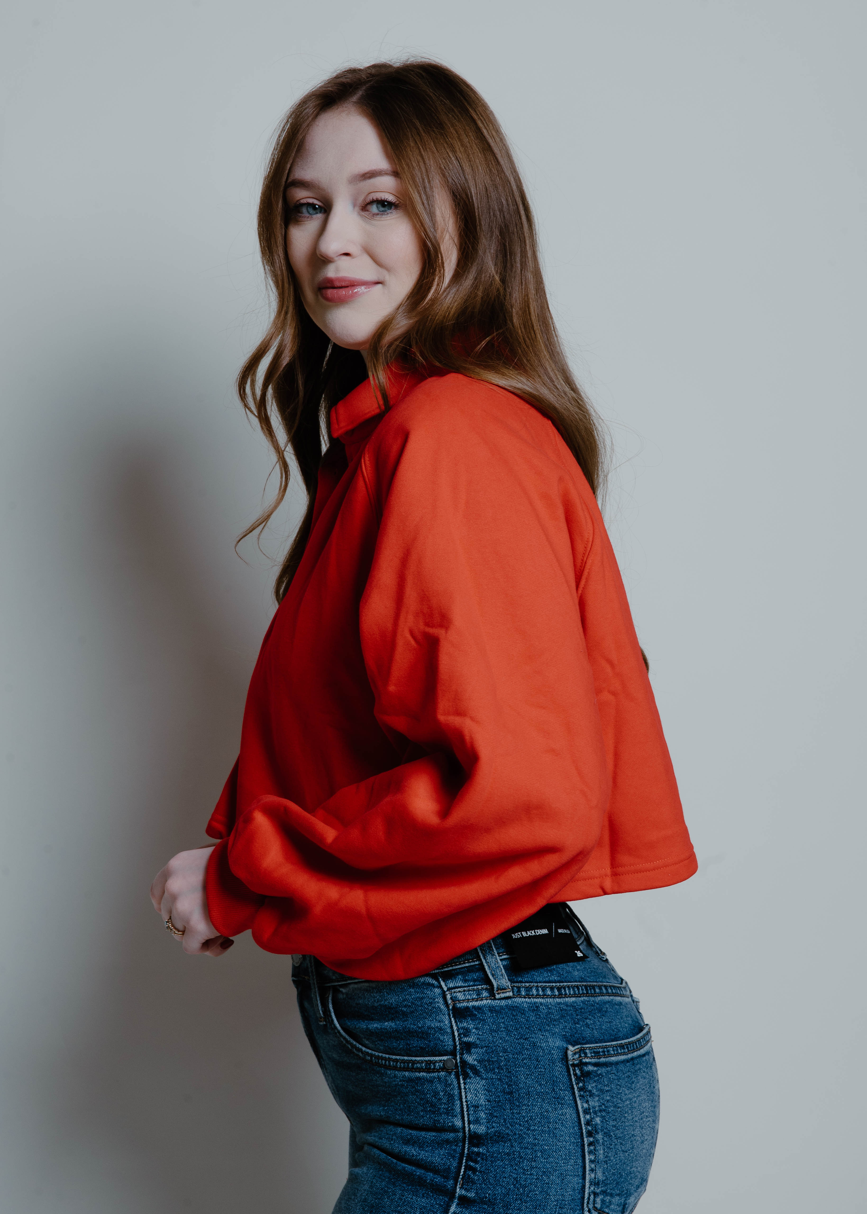 The Remi Cropped Pullover - Red