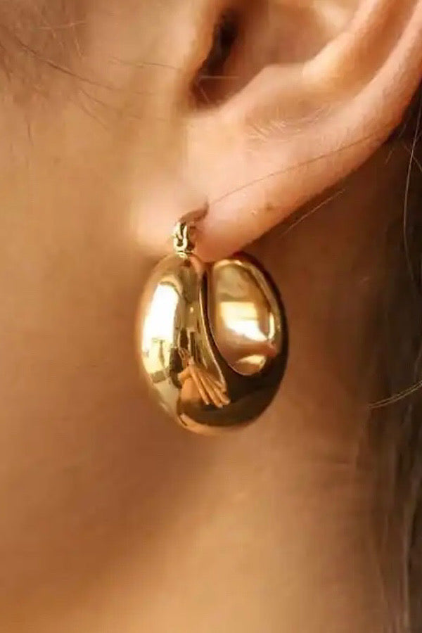 Natural Elements Chunky Gold Simple Hoop Earrings