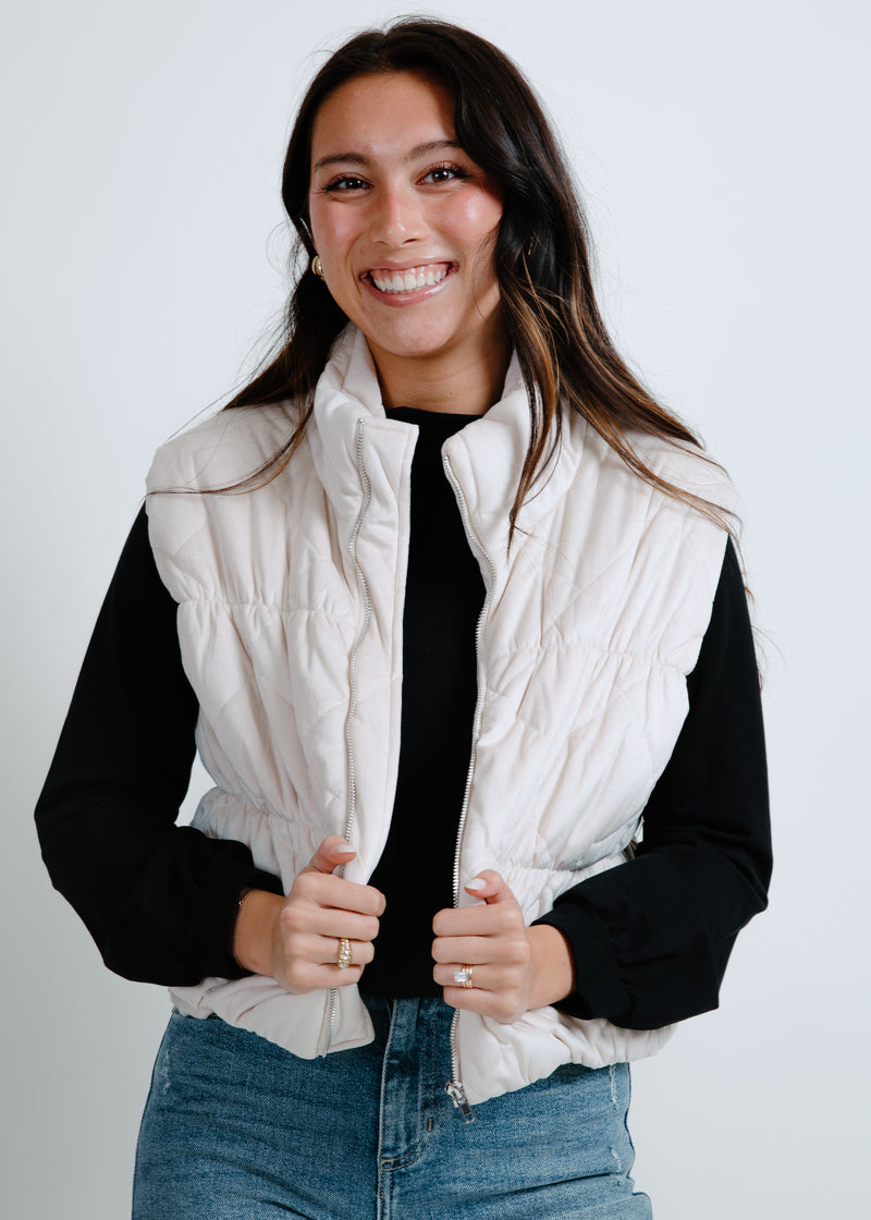 Mountain Weekend Quilted Vest - Cream