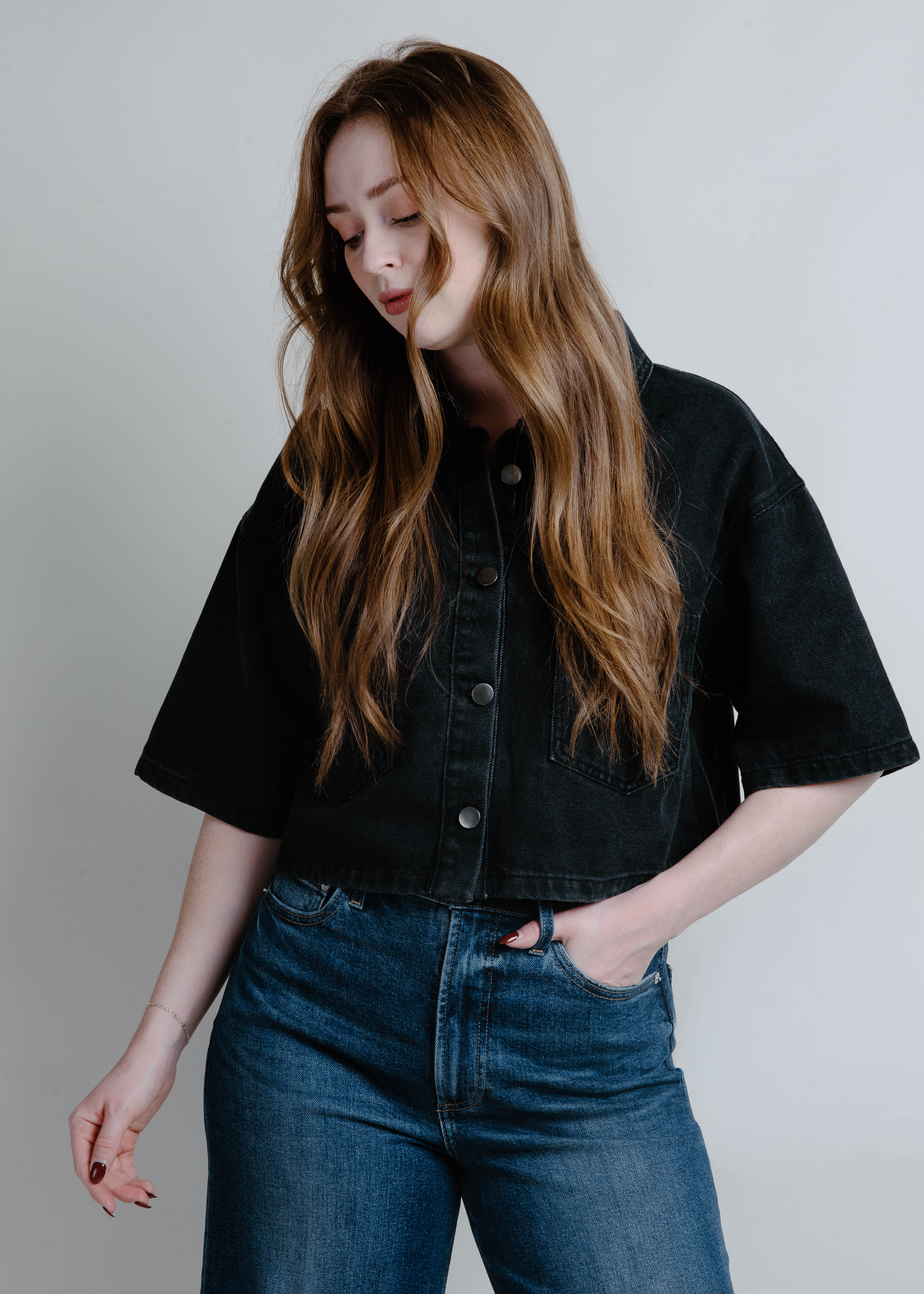 Nola Button Front Cropped Shirt - Black