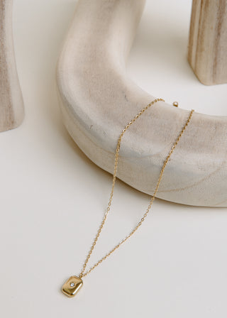 Vincent Regina Necklace