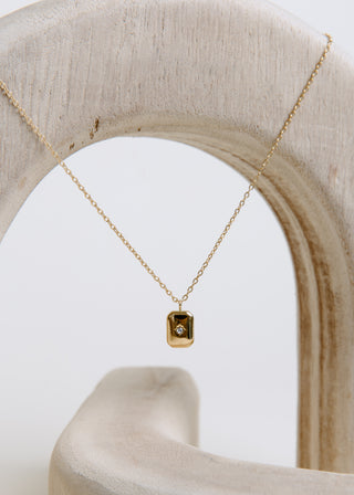 Vincent Regina Necklace