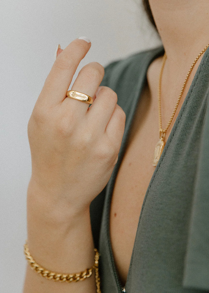 Vincent Stamped Daisy Ring