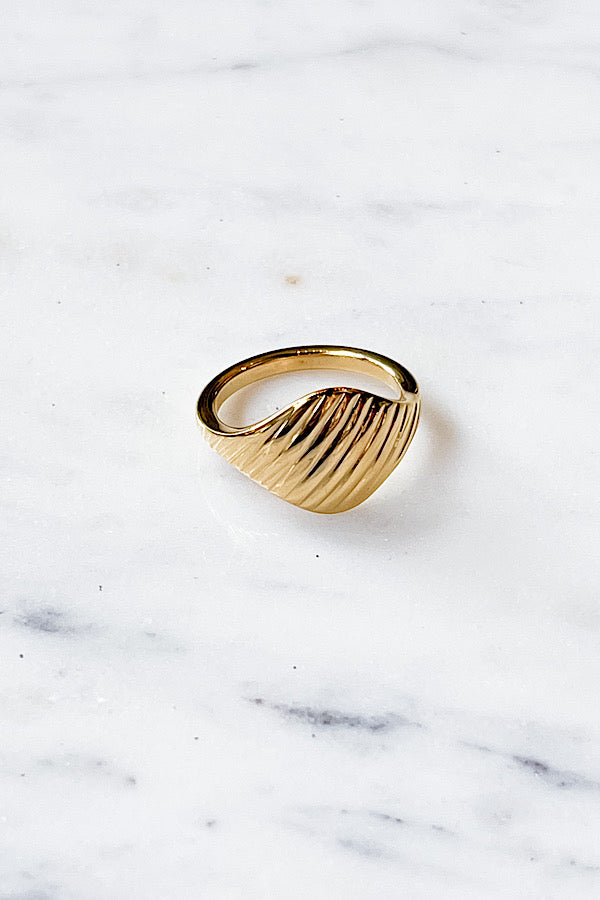 Twill Line Gold Ring
